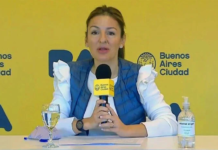 La ministra Acuña en campaña
