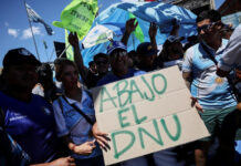 Reforma laboral por DNU, afuera!