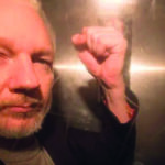 ¡Assange Libre!